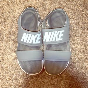 Nike Tanjun Sandals